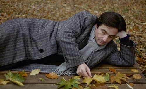 Why People Become More Introspective in Autumn